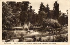 Vichy CPA Dans les grands parcs Le bassin des cygnes