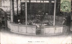 Vichy CPA La grande grille