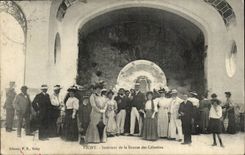 Vichy CPA Interieur de la source des CElestins 