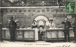 Vichy CPA Source Mesdames