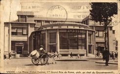 Vichy CPA La Poste (Leon Azema 1er grand prix de Rome en chef du gouvernement)