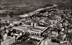 Vichy - Reine des Villes d'Eaux - Vue Aerienne - CPA 