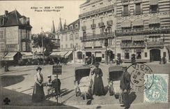 Vichy - Place Victor Hugo - velo - cyclisme - CPA 