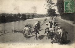 Vichy - Pomenade sur les bords de l'Allier - velo - cyclisme - ane - donkey - CPA 