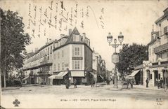 Vichy - Place Victor Hugo - CPA 