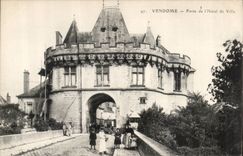 VEndome CPA Porte de l'hotel de ville