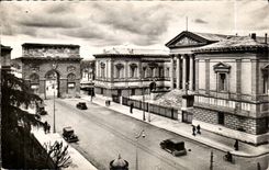 Montpellier CPA Le palais de justice et l'arc de triomphe