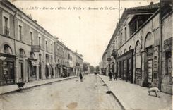 Went CPA Rue of the town hall and the avenue of the station