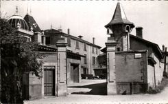 CPSM Chaponost Convalescent home Chavannerie Entering