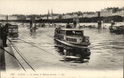 Lyon CPA the Saone and boat fly (baetau boat)