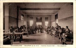 Villeurbanne CPA Group of the EOR Jeanne Barracks of arc a barrack room (soldiers)
