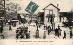 CPA Poste pond of the Tower Celebrates Easter Monday (Easter)