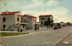 Narbonne-Strand - Landhauser -- CPA