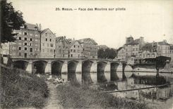 Meaux - Face of the mills on pile - CPA