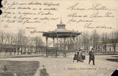 Meaux - Lafayette Place - child - period costumes CPA
