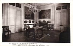 Fontainebleau - Small Apartments - Office of the officers - CPA