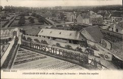 Tool bags in Pot Brie CPA of the Details field of a staircase