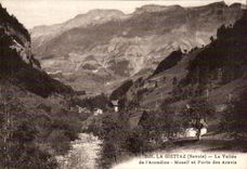 Giettaz CPA the valley of the arondine Mountain and carries of Aravis