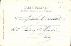 Paris CPA Grand Palais carries principal (Champs Elysees)