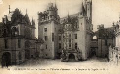 CPA Schloss Pierrefonds des Haupttreppenhausunterhaltes und -wolbung