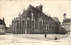 Nevers - die Kathedrale - - CPA