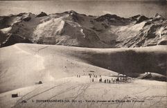 Superbagneres CPA Seen of the plate and the chain of the Pyrenees