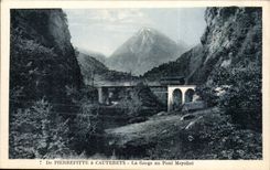 De Pierrefitte hat CAuterets CPA die Kehle mit der Brucke Meyabat (Zug)