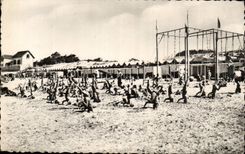 Strand von Saint Gilles auf dem Leben CPA die korperliche Lektion der Kultur