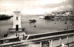 Beach of Saint Gilles on Life CPA Entrance of the port