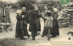 CPA In the Vendean Marshes dance of Small Maraichins (folklore) TOP the Vendee