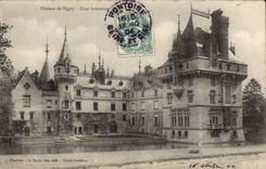 CPA Chaetau de Vigny interior Court