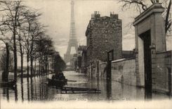 Believed of the Seine Paris CPA Floods the quay of Grenelle (Eiffel Tower)