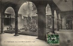 Perpignan CPA Cour de la mairie (ancienne loge)
