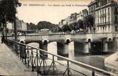 Perpignan CPA Les quais au fond le Palmarium