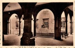 Perpignan - la Cour Interieur de la Mairie dans la forme de la patio espagnol - CPA 