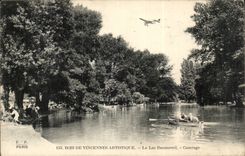 Wood of Vincennes CPA the lake Daumesnil Canoeing (plane)