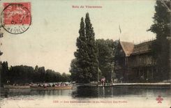 Wood of Vincennes CPA the boats frontier runners with the house of the drills