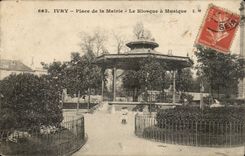 Ivry CPA Place town hall the bandstand