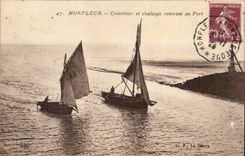 Honfleur CPA Crevettier et chaloup rentrant au port