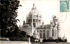 Lisieux CPA Basilika und Statue