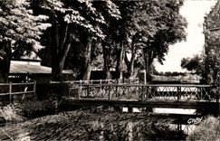 Pierre saint on Divine MODERN CARD Footbridge on the Divine ones with the Tanneries