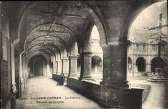 Sainte Anne d' Auray CPA the cloister Pilgrims in prayers