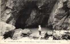 The Point of the Strong current - bay of Trespass - Cougon Cest - the Cave of the Boat - CPA