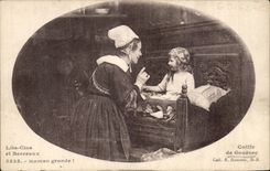 CPA schloss Betten und schaukelt Donner Coifeede Gouezec Maman!