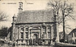 Guimiliau CPA L'ossuaire
