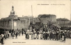 Concarneau CPA the door of closed city (dance) TOP