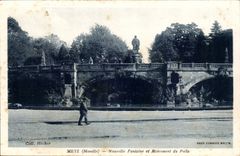 Metz - Nachrichten-Brunnen und haariges Denkmal - CPA