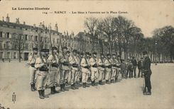 Nancy CPA Les bleus a l'exercice sur la place CArnot (militaria)