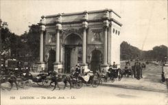 England - England - Londo - The Marble Arch - Horse Drawn Carriages - very gravitational card-- CPA