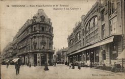 Toulouse CPA rues d'Alsace Lorraine et de Remusat Magasins au Capitole